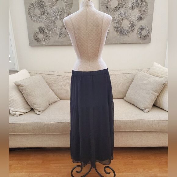 Vince Camuto Tiered Maxi Skirt sz Lg - Picture 8 of 12